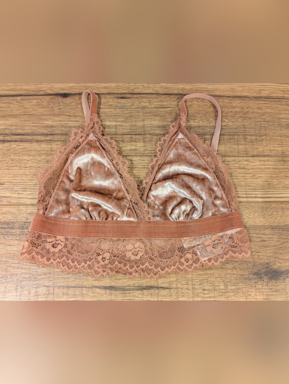 Forever 21 Velvet Bralette Size Small Peachy Coral Colour